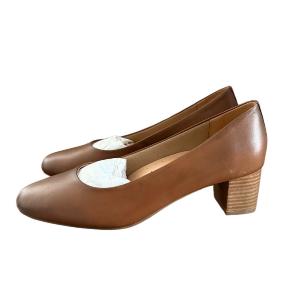 Trotters Daria Pump Cognac Brown Heels